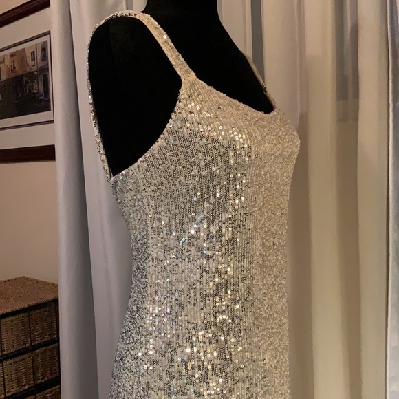 SHINY PARTY DRESS - Picture 3 of 5